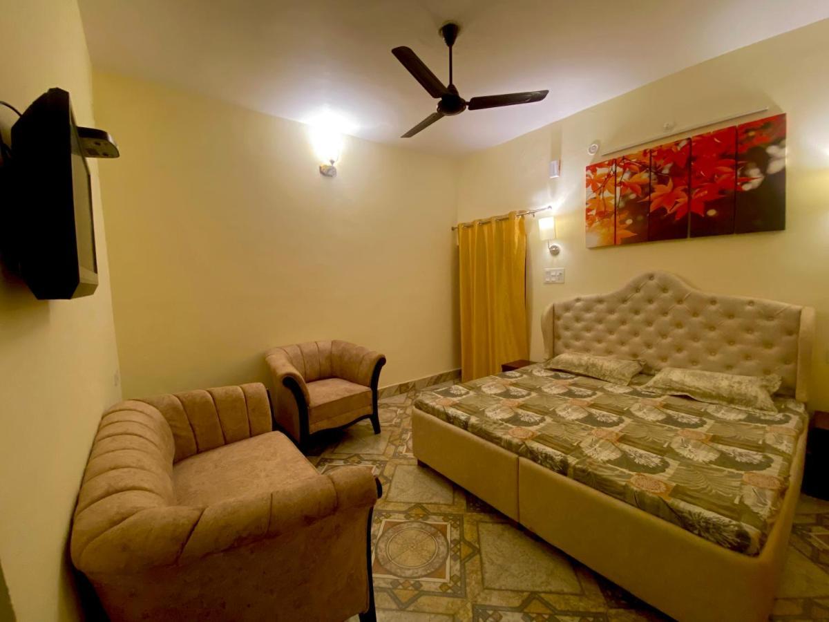 Ekant Guest House Dadāhu 外观 照片